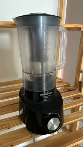 Liquidificador Britânia Diamante 1000 Turbo Preto (1000W) - Funcional e Conservado