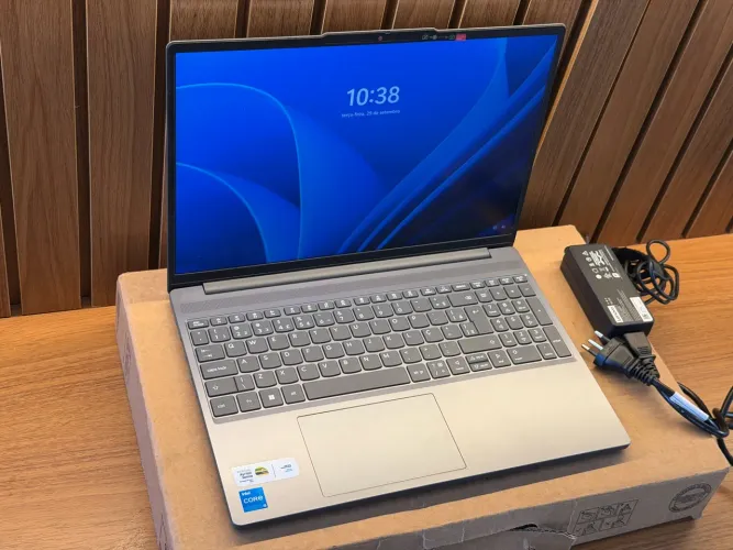 Notebook Lenovo Slim i5 13th 8GB RAM 512SSD