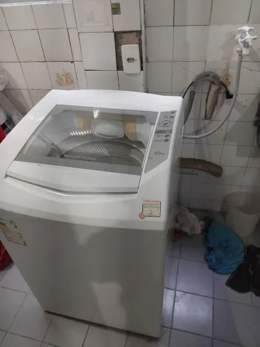 Maquina de lavar roupas
