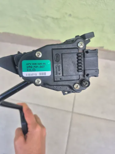 Pedal Acelerador Eletrônico Hella VW 2R2721507 Novo