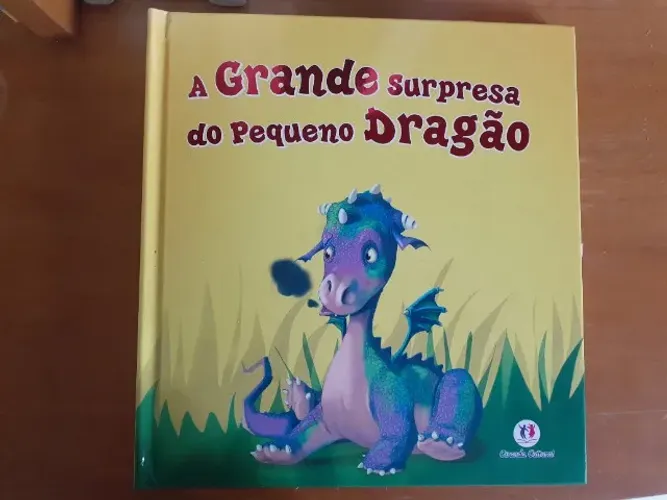 LIVRO. A GRANDE SURPRESA DO PEQUENO DRAGÃO.