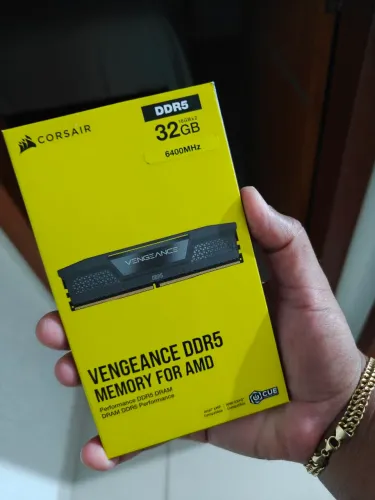 Kit Memória 2x16gb 32gb Corsair 6400mhz lacrado novo 