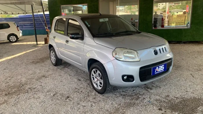 Fiat Uno Vivace Celeb. 1.0 EVO F.flex 8V 5P 2012