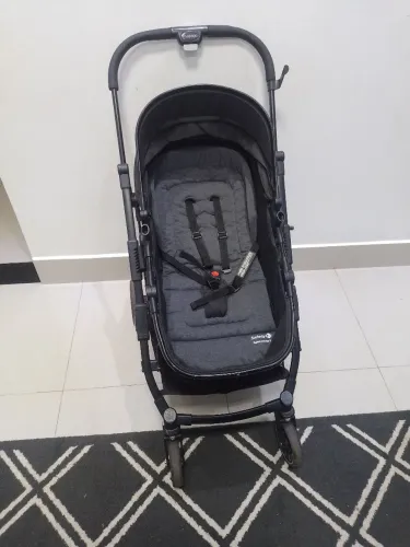 Carrinho Moisés e bebê conforto Kiddo