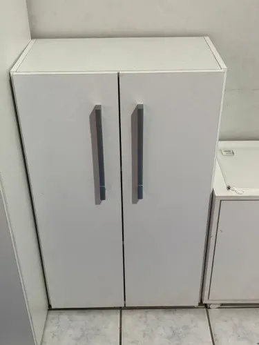 Vendo armário pequeno