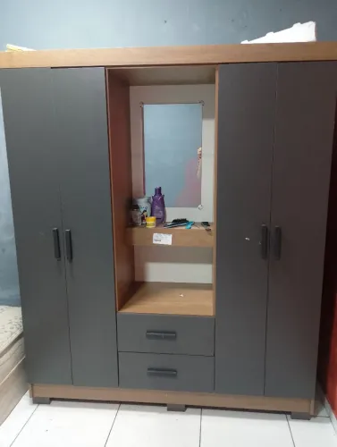 Guarda roupa novo