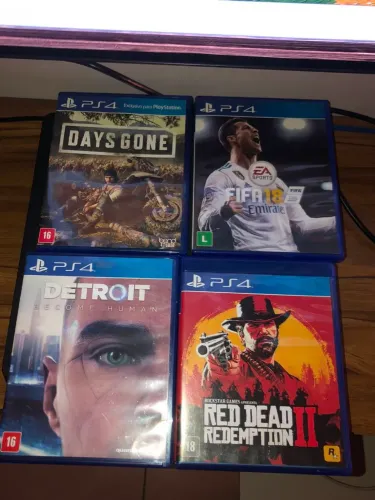 Vendo PS4 Slim 1TB - 2 Controles - 4 jogos