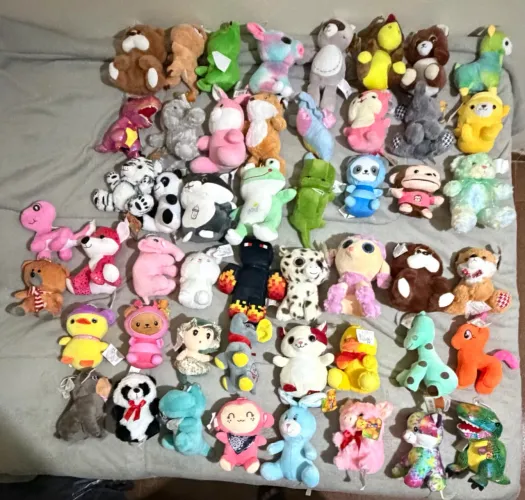 Lote com 50 Pelúcias