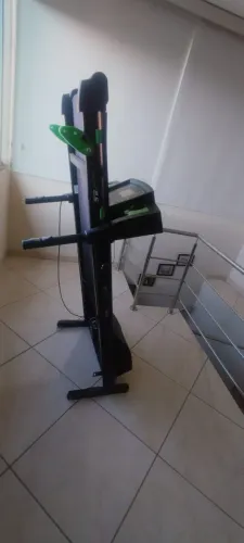 Esteira Ergométrica Dream Fitness Concept 2.5 (Semi-nova) - Bivolt