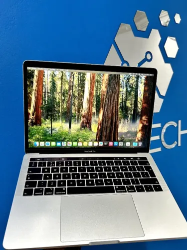 MacBook Pro 2019 8/256 Touch Bar