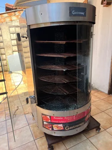 Máquina de assar