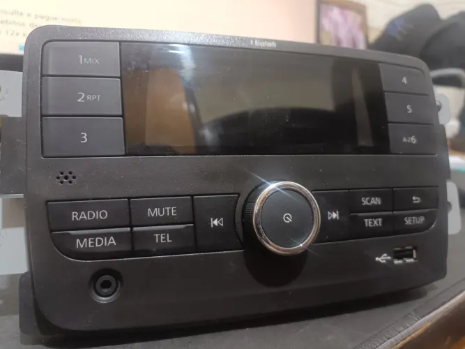 Rádio analógico Renault kwid 22/23
