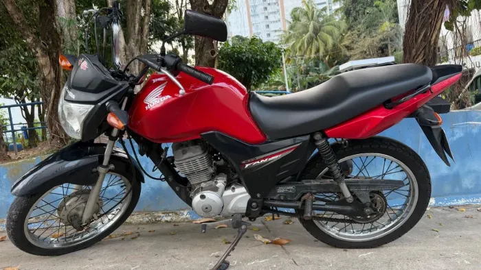 Moto muito conservada 