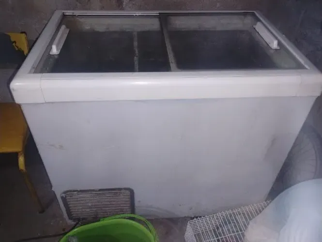 Freezer horizontal ?