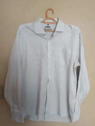 Camisa social masculina. Fatto A Mano. ORIGINAL. TAMANHO 4. Entre G e GG. Padrão listrado.