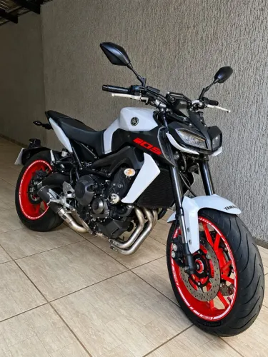 MT 09