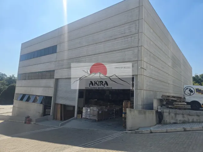 Alugo galpão 1.300 m² com doca em condominio fechado