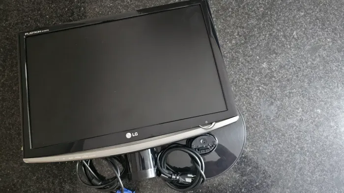 Monitor LCD LG 19"