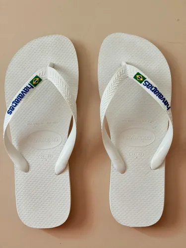 Chinelo Havaianas Branco com Bandeira
