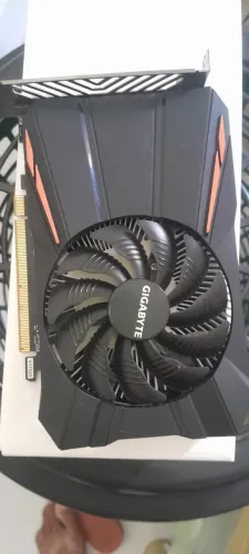 Placa de video RX550 2g Defeito
