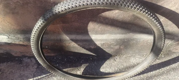Vendo pneu aro 29 novo 