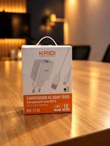 Carregador para Celular tipo C e tipo Lightning novo e lacrado