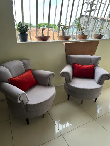 POLTRONAS RETRÔ