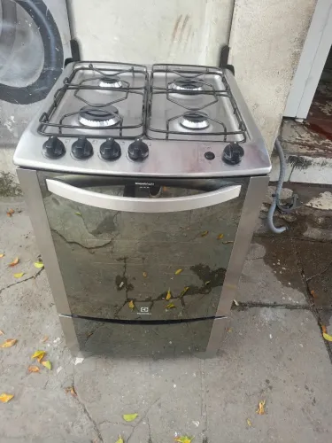 Fogão Eletrolux funcionando perfeitamente entrego