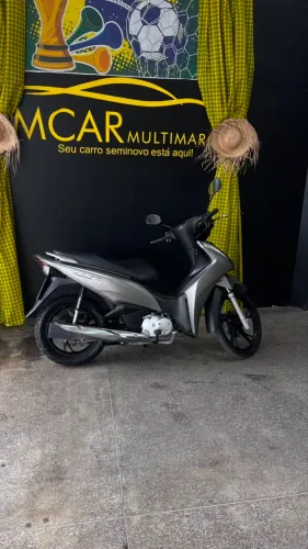 Honda Biz 125 2023 vendo, troco e financia 
