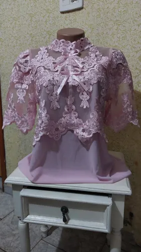 Blusa crepe bordada festa