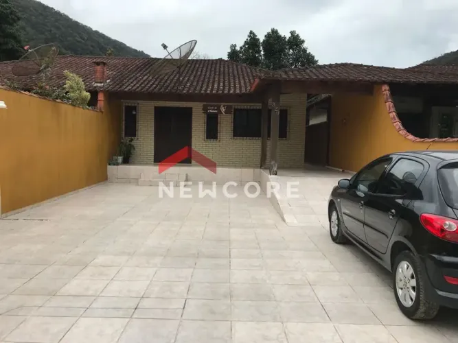 Casa em Rua Andréy da Silva Conceição - Balneário Garça Vermelha - Peruíbe/SP