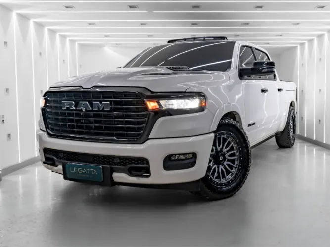 Ram 1500 Laram. Night ED. Bi-TB 3.0 4X4 Aut. 2025