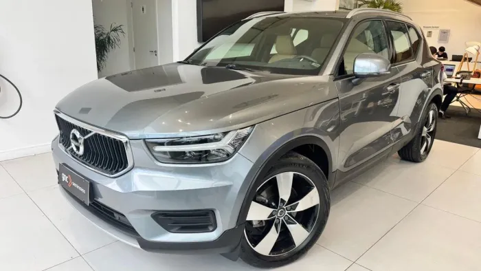 Volvo XC40 T-5 Momentum 2.0 252cv AWD 2018