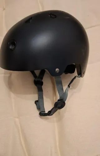 Capacete Adulto de Patins MF500 Oxelo Preto