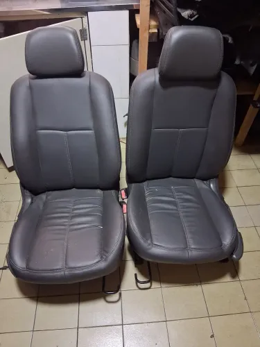 Bancos couro dianteiro renault megane 2008