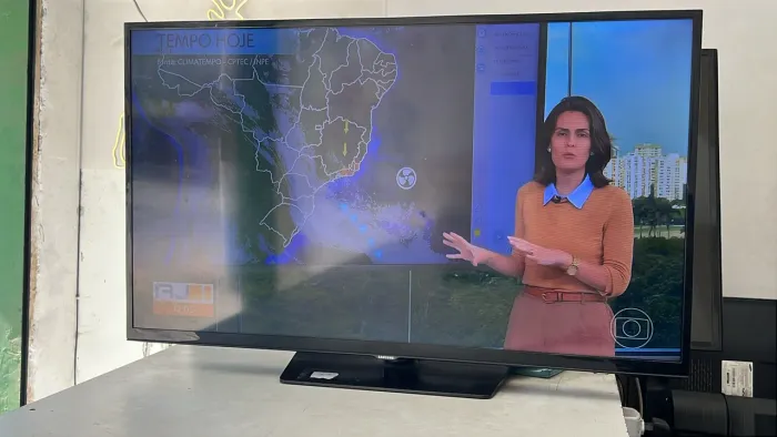 Tv Samsung 40 polegadas smart ( antigo ) não 
