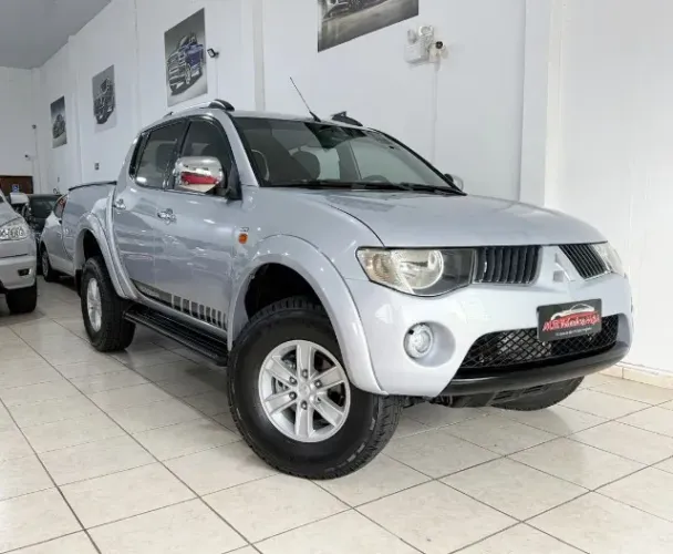 Mitsubishi L200 Triton HPE 3.2 CD TB Int.diesel AUT 2010