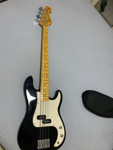 SAIR HOJE - Contrabaixo Precision SX Spb57