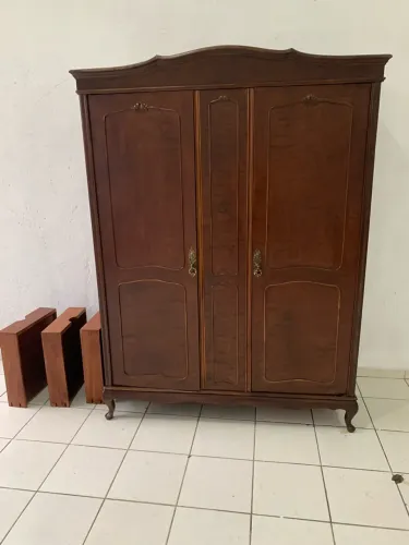 Guarda roupa vintage