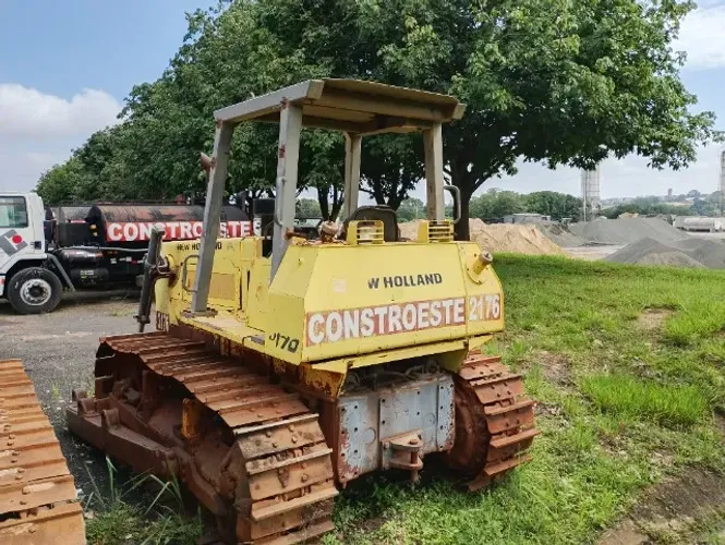 TRATOR ESTEIRA KOMATSU D-170