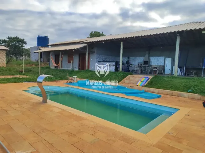Imóvel para venda tem 5000 metros quadrados em Área Rural de Montes Claros - Montes Claros