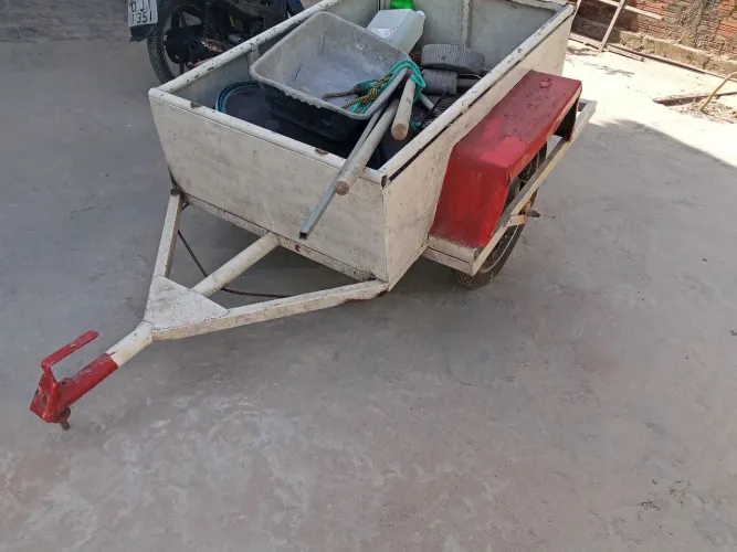 VENDO LINDA CARROCINHA PARA MOTO.