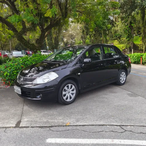 Nissan Tiida Sedan 1.8 16V Flex Fuel 4P 2012