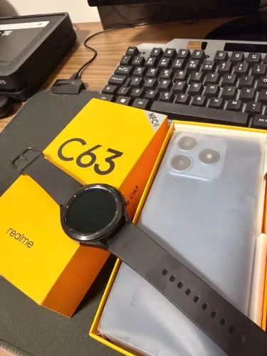 REALME C63 + GALAXY WATCH 4