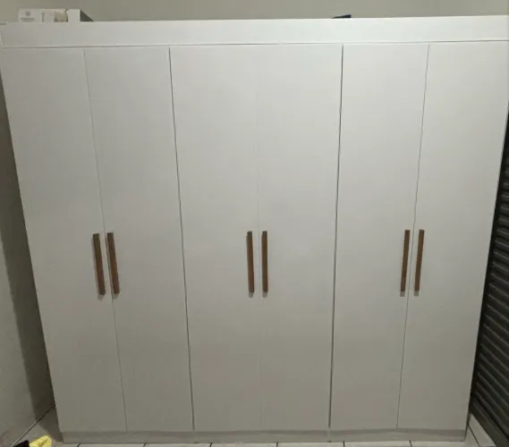 GUARDA ROUPA