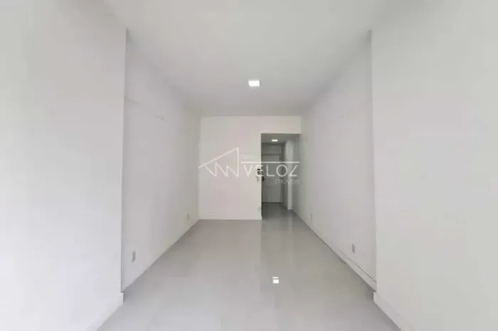 Apartamento : / Residencial / Centro