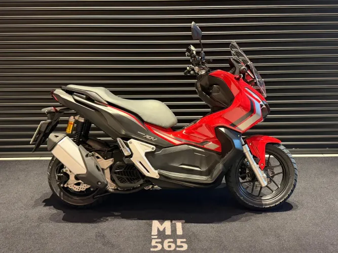 Honda Adv 150