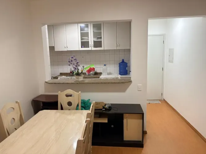 Apartamento Mobiliado de 03 Quartos e 03 Banheiros (01 Suíte de Casal)