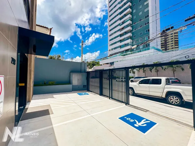 Prédio Comercial com 380m² em Petropolis - prédio novo - 11 salas
