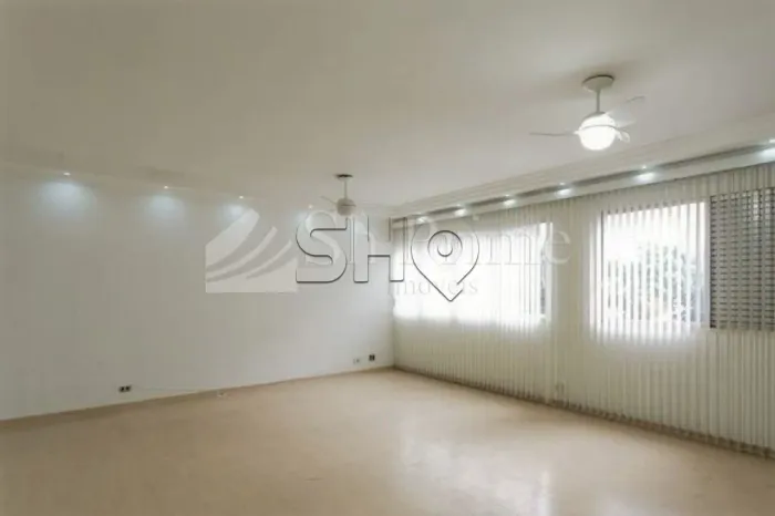 Apartamento na Vila Olímpia com 3 dormitorios e 107m²